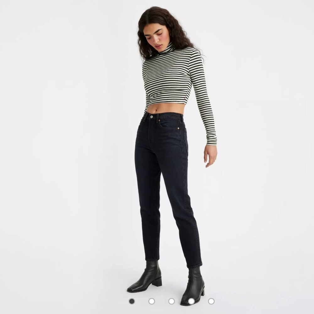 Levi's High-Rise Straight Jeans in Black Wash